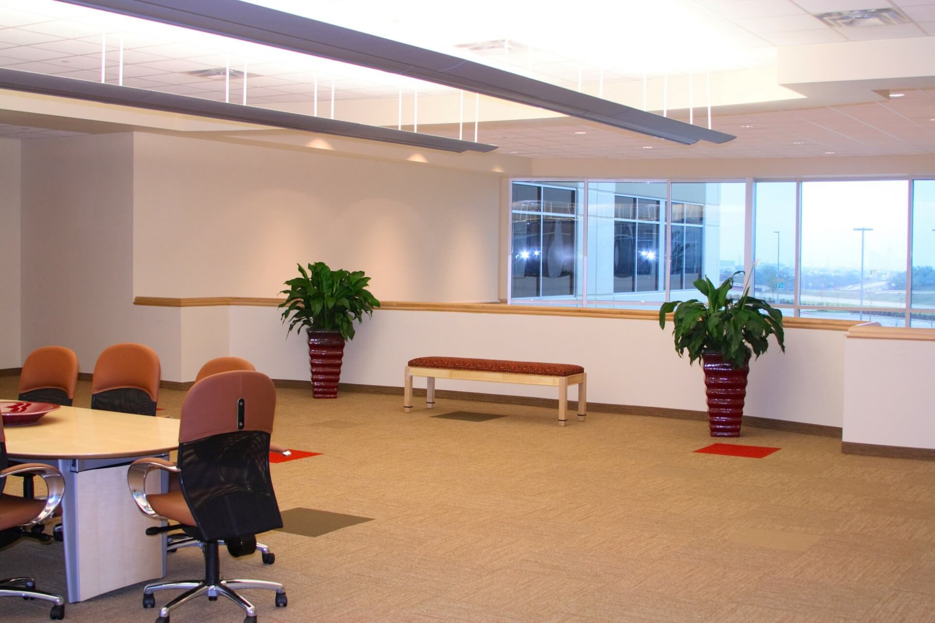 https://commercialconstruction.com/wp-content/uploads/2023/09/offices-walnut-hill-016-549.jpg