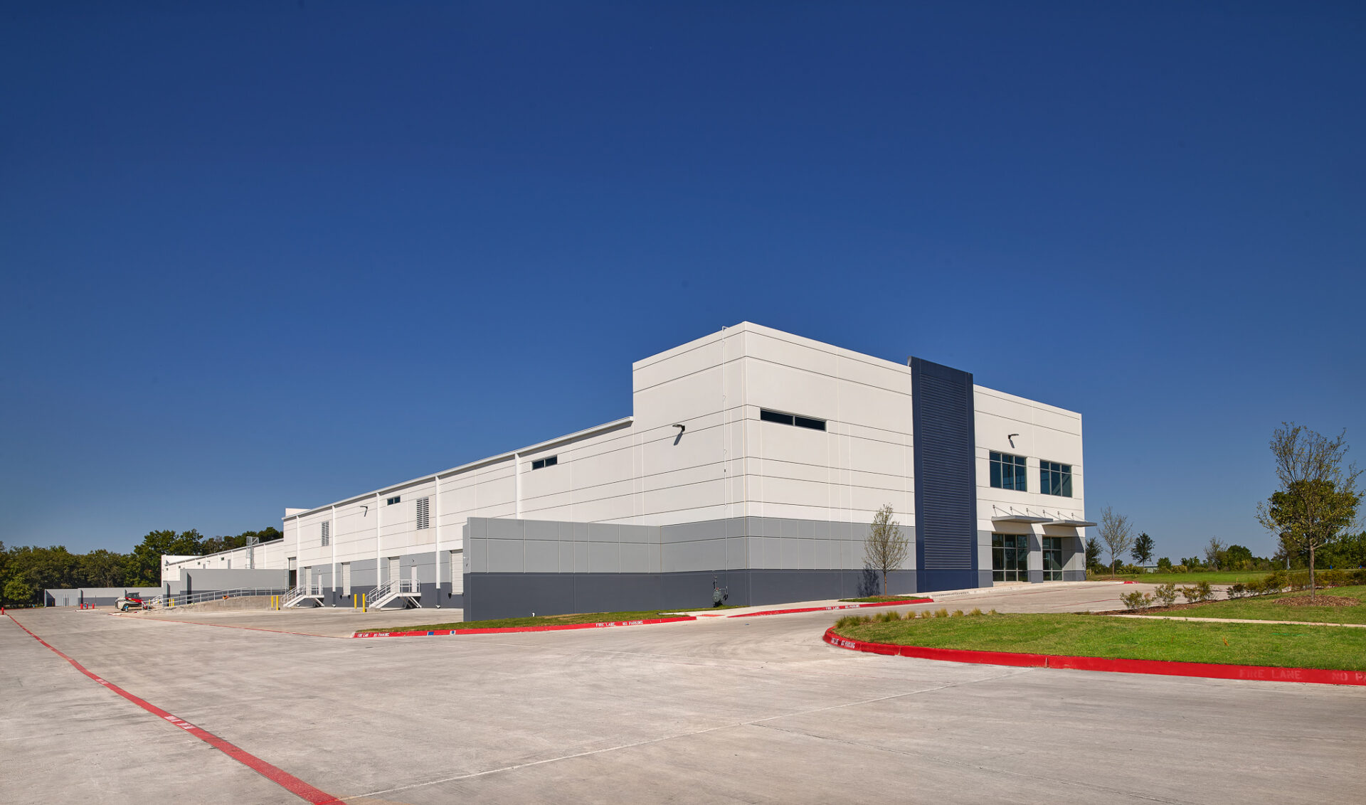 https://commercialconstruction.com/wp-content/uploads/2023/09/bmc.mckinney-203.jpg