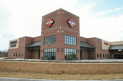 https://commercialconstruction.com/wp-content/uploads/2023/09/harley-davidson-north-texas-dealership-004-549.jpg